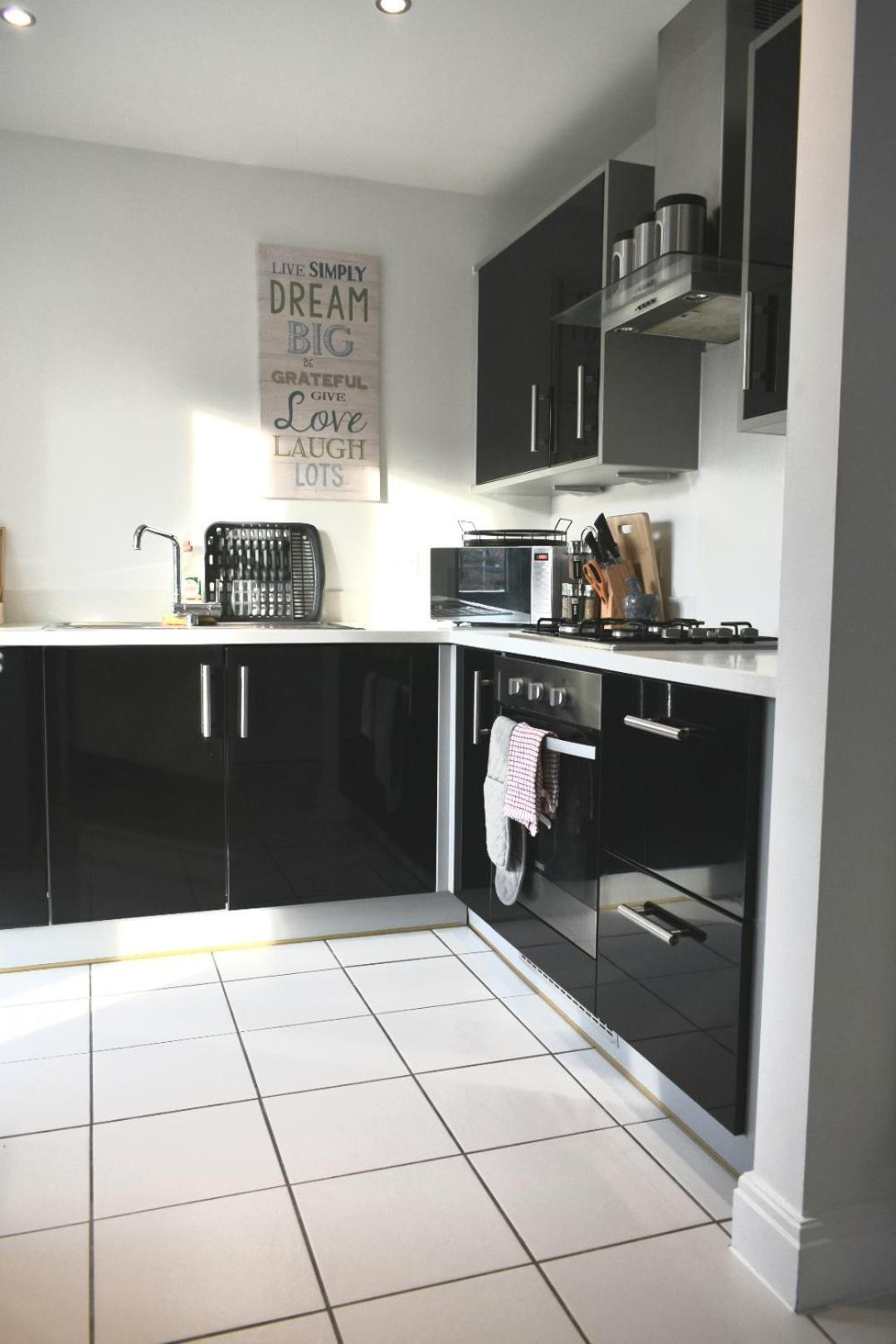 Luxury 2 Bedroom Northampton Townhouse With Balcony Exterior foto